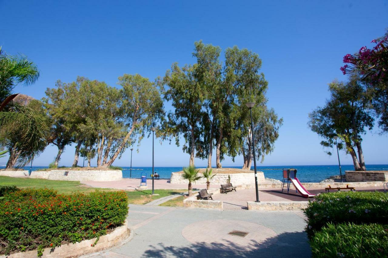 Galatex Beach Living By Trulycyprus ลิมาซอล ภายนอก รูปภาพ