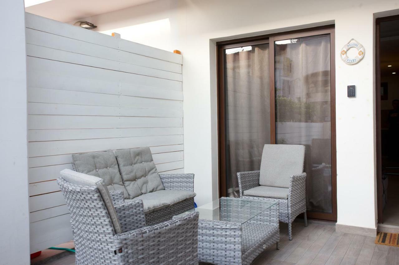 Galatex Beach Living By Trulycyprus ลิมาซอล ภายนอก รูปภาพ